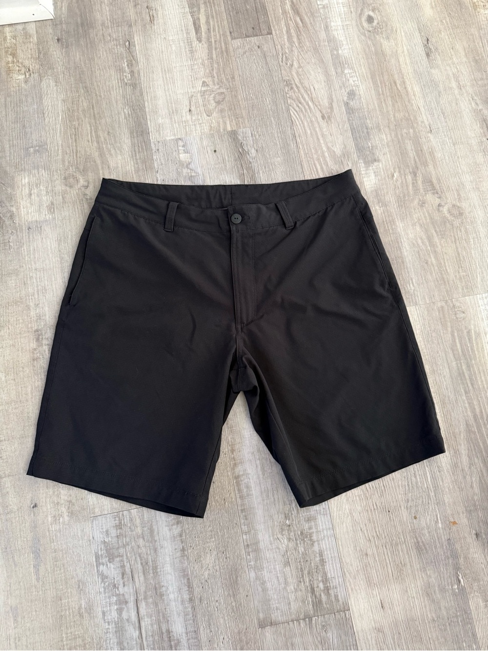 The North Face Men's Black Flat-Front Performance Shorts